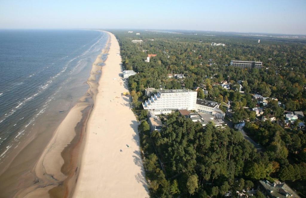 Apartment In Private House Near The Beach And River Jūrkalne Eksteriør bilde